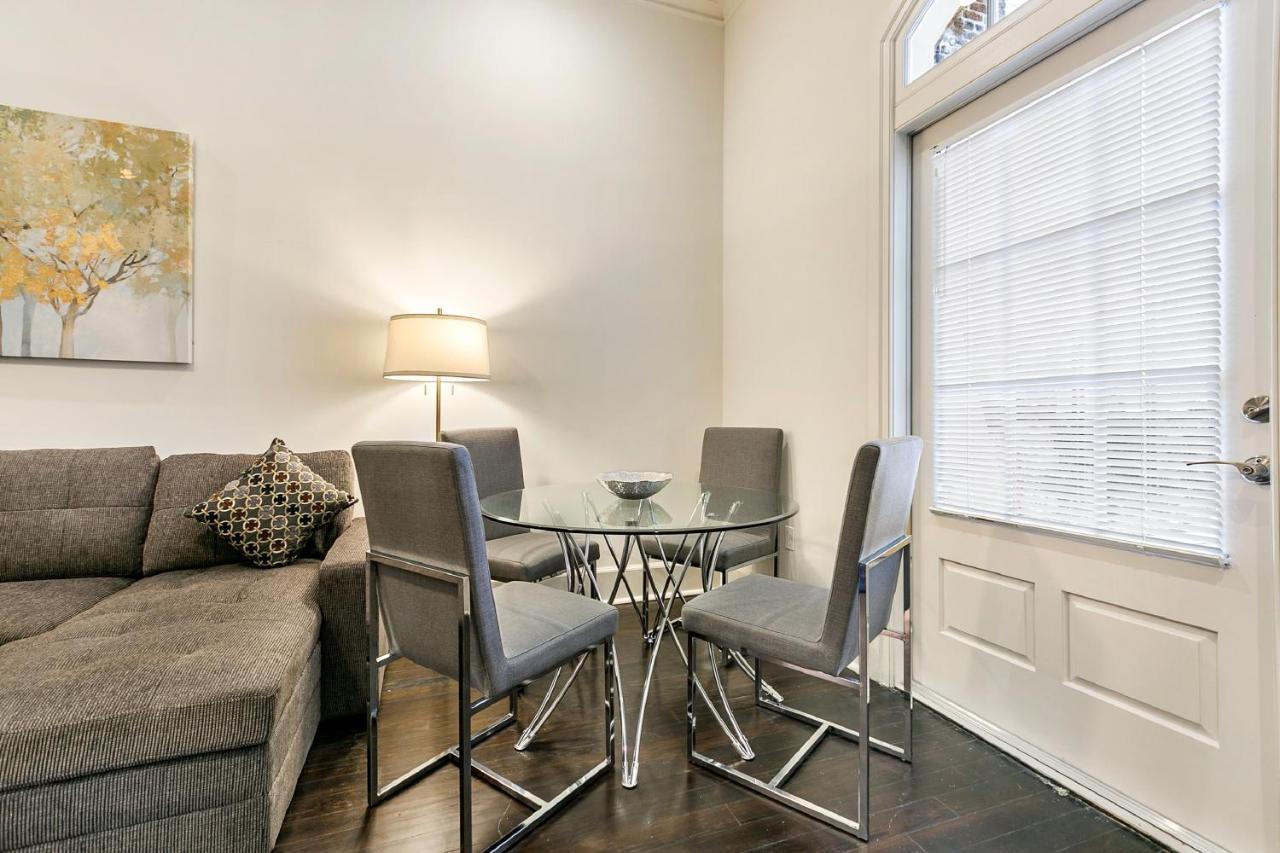 1 And 2 Bedroom Private Condos Steps Away From French Quarter New Orleans Luaran gambar