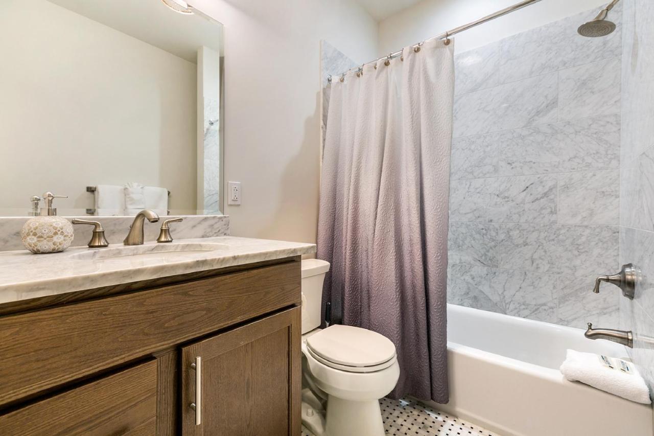 1 And 2 Bedroom Private Condos Steps Away From French Quarter New Orleans Luaran gambar