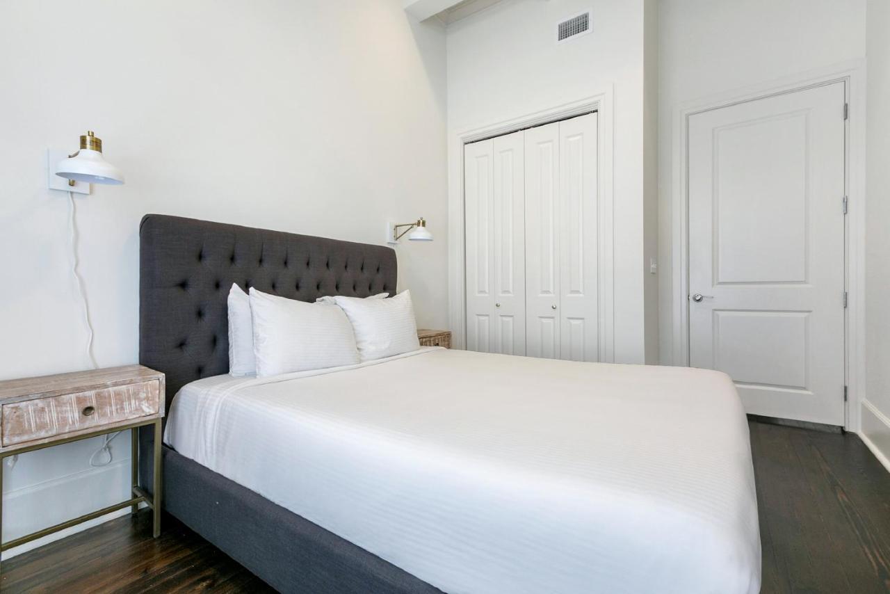 1 And 2 Bedroom Private Condos Steps Away From French Quarter New Orleans Luaran gambar